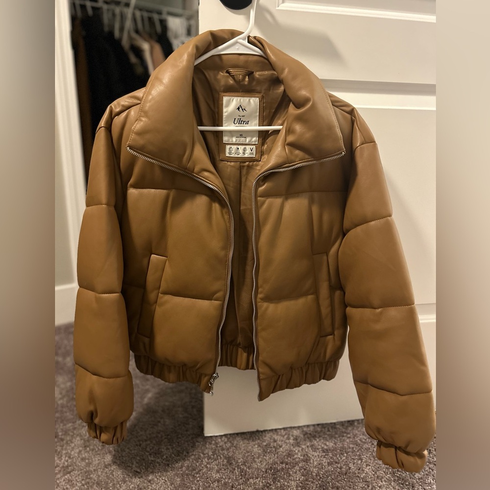 ABERCROMBIE AND FITCH Vegan Leather Puffer